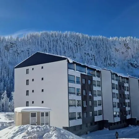 Hrast Sestosjed Trnovo * Jahorina